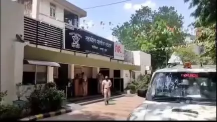 नागपूर शहर: मोमीनपुरा येथे शिक्षिकेच्या मुलीवर तिच्या बापानेच केला बलात्कार, त्या नराधम बापाला तहसील पोलिसांनी केली अटक