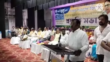 মাথাভাঙা ১: একুশে জুলাই এর ধর্মতলায় শহীদ সমাবেশের যোগদানের জন্য মাথাভাঙ্গা শহর তৃণমূলের পক্ষ থেকে নজরুল সদনে প্রস্তুতি সভা