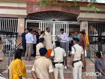मखदुमपुर: वाणावर श्रावणी मेला की तैयारी को लेकर जिलाधिकारी और एसपी ने किया संयुक्त निरीक्षण