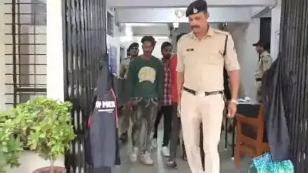 बड़वाह: बड़वाह पुलिस ने पूजा के बहाने चोरी करने वाले अंतरराज्यीय गिरोह के दो चोरों को किया गिरफ्तार