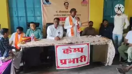 आसपुर: मोवाई में अंत्योदय शिविर का हुआ आयोजन, 15 पात्र लोगों को मिले पट्टे