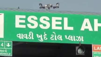 ગોધરા: અમદાવાદથી દાહોદ જતી એસટી બસનો વાવડી ખુર્દ ટોલનાકા પાસે અકસ્માત સર્જાતા અંદાજિત પાંચ મુસાફરોને નાનીમોટી ઈજાઓ પહોંચી