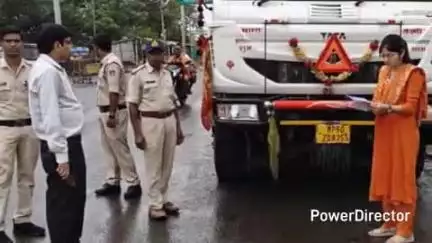 नैनपुर: नैनपुर में राजस्व, परिवहन एवं यातायात पुलिस ने की वाहनों की सघन जांच; 6 वाहनों पर लगाया गया ₹26000 का जुर्माना