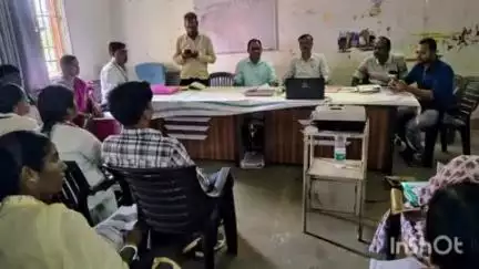 नाला: नाला सीएचसी के सभागार में हुई एएनएम और CHO की समीक्षा बैठक, DPC रहे मौजूद