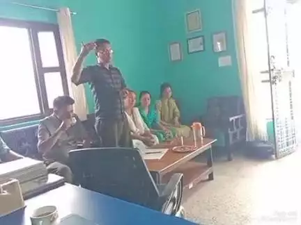 सतपुली: बंधुवर सेवा समिति की बैठक वृद्ध आश्रम मलेठी में की गई आयोजित