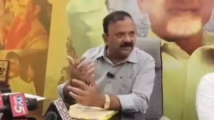 రాష్ట్రంలో రాజారెడ్డి రాజ్యాంగం అమలుపరుస్తామంటే చూస్తూ ఊరుకునేది లేదు: పిడుగురాళ్లలో ఎమ్మెల్యే ఎరపతినేని