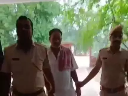 छोटीसादड़ी: धोलापानी पुलिस ने बीमारी के बहाने एंबुलेंस किराए पर लेकर अवैध डोराचूरा परिवहन करने वाले मुख्य आरोपी को किया गिरफ्तार
