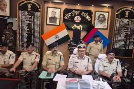कांके: लोअर बाजार थाना क्षेत्र में महिला से पैसे लूटने वाला आरोपी गिरफ्तार