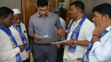 ಬಸವಕಲ್ಯಾಣ: ತಹಶೀಲ್ ಕಚೇರಿಯಲ್ಲಿ ತಾಂಡವಾಡುತ್ತಿರುವ ಲಂಚಾವತಾರಕ್ಕೆ ಕಡಿವಾಣ ಹಾಕಿ: ಪಟ್ಟಣದಲ್ಲಿ ಬಿಎಸ್ಪಿ ಒತ್ತಾಯ