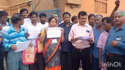 পোলবা-দাদপুর: গোস্বামী মালিপাড়া সমবায় সমিতির প্রতিনিধি নির্বাচনে জয়ী তৃণমূল সমর্থিত প্রার্থীরা