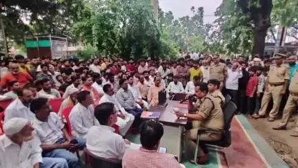 बेल्थरा रोड: नगरा में मुहर्रम पर ताजिया की ऊंचाई को लेकर एएसपी ने ताजियादों संग की बैठक, सुरक्षा का दिया भरोसा