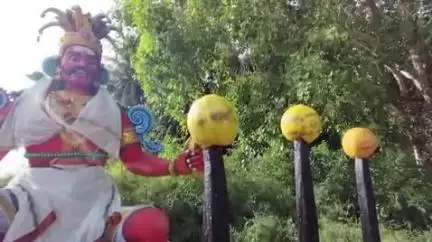 குறிஞ்சிப்பாடி: கல்குணம் கிராமம் பச்சைவாழியம்மன் கோவிலில் எலுமிச்சம் பழத்தில் பெயர் எழுதி சூலத்தில் குத்தப்பட்டதால் கிராம மக்களிடையே அதிர்ச்சி