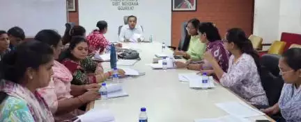 કલેકટર કચેરી ખાતે આઇ.સી.ડી.એસ. વિભાગની DLMRC અંગેની ત્રિમાસિક રિવ્યુ બેઠક યોજાઈ