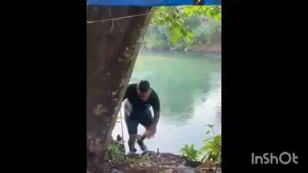 മീനച്ചിൽ: സ്‌കൂട്ടറിൽ സഞ്ചരിക്കവേ ഈരാറ്റുപേട്ട മീനച്ചിലാറ്റിൽ വീണ ഐ ഫോൺ ടീം എമർജൻസി പ്രവർത്തകർ മുങ്ങിയെടുത്തു