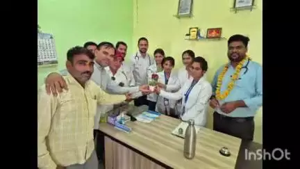 नरसिंहगढ़: राष्ट्रीय चिकित्सक दिवस पर आम आदमी पार्टी के लिया अध्यक्ष ने किया डा.का सम्मान ।