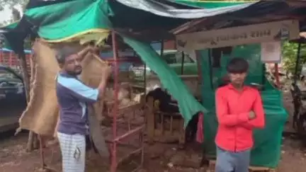 ईसागढ़: ईसागढ़ में खुले में मांस-मछली बिक्री पर नगर पालिका और पुलिस की संयुक्त कार्रवाई, 9 चालान काटे गए