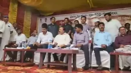 దాచేపల్లిలో భూములు కోల్పోయిన రైతుల కుటుంబాలకు నష్టపరిహారం అందిస్తున్నాం:- కలెక్టర్ అరుణ్ బాబు,MP లావు