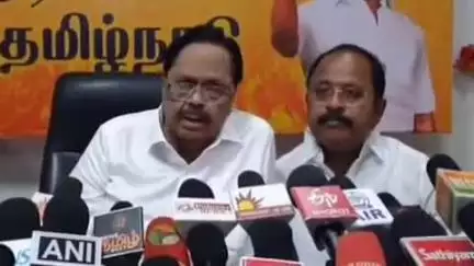 வேலூர்: கூமாபட்டி குறித்து விசாரிக்க சொல்லியுள்ளேன் தோட்டப்பாளையம் அருகே உள்ள மாவட்ட திமுக அலுவலகத்தில் அமைச்சர் துரைமுருகன் பேட்டி