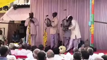 ಜಮಖಂಡಿ: ನಗರದಲ್ಲಿ ಗ್ರಾಮೀಣ ಸೊಗಡು ಇನ್ನೂ ಜೀವಂತ,ಎಲ್ಲರ ಮನಸೂರೆಗೊಂಡ ಚೌಡಕಿ ಪದ‌ ಕಾರ್ಯಕ್ರಮ
