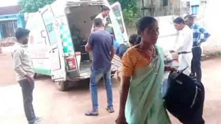 गुण्डरदेही: डगनिया में दो बाइकों के बीच हुई जोरदार टक्कर, 24 वर्षीय भूपेंद्र पटेल को आई गंभीर चोट, जिला अस्पताल दुर्ग रेफर