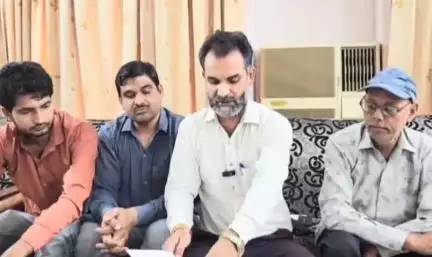 फर्जी दिव्यांग सर्टिफिकेट घोटाला — खजाने की लूट पर चुप क्यों है हरियाणा सरकार?
जो गुनहेगार उनको VIP ट्रीटमेंट क्यूँ?