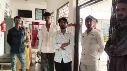 रायसेन: दीवानगंज PHC में डिलीवरी के दौरान गर्भ में ही नवजात की हुई मौत, परिजनों ने उपचार में लापरवाही के लगाए आरोप