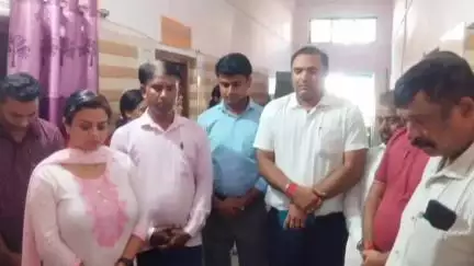 बिदुपुर: विकास मित्र के आकस्मिक निधन पर प्रखंड कार्यालय परिसर में शोकसभा का आयोजन