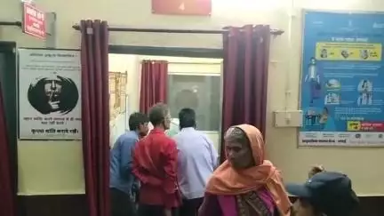 प्रेस क्लब गंडई ने डॉक्टर्स डे पर सरकारी अस्पताल गंडई के डॉक्टर प्रशांत सोनी का किया सम्मान