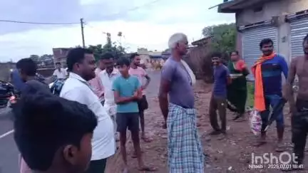 रमकंडा: नशे में युवक बिजली के खंभे पर चढ़ा, ग्रामीणों ने बचाई जान, मुखिया को दी सूचना