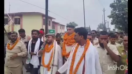 मंझिआंव: मझिआंव में ऑल राइट्स ड्राइवर मजदूर महासंघ की रैली, मजदूरों के हक के लिए एकजुट होने का आह्वान
