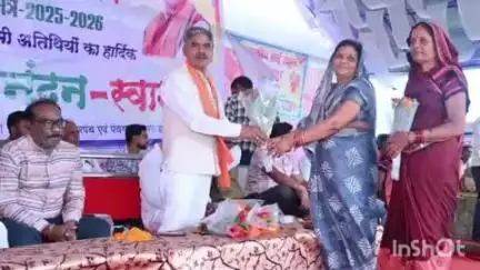 थानखम्हरिया: गोपालपुर में विकासखंड स्तरीय शाला प्रवेश उत्सव कार्यक्रम में साजा के विधायक ईश्वर साहू शामिल हुए