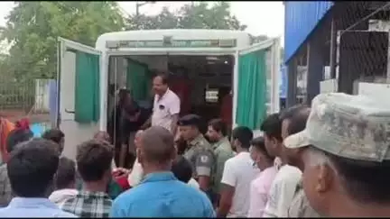 मरकच्चो: मरकच्चो प्रखंड के योगियातिल्हा में जंगली मशरूम खाने से एक परिवार के चार लोग फूड पॉइजनिंग के शिकार
