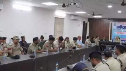 सिहावल: सीधी जिले के पुलिस अधीक्षक कार्यालय के सभागार में 'नया भारत, नया विधान' कार्यक्रम संपन्न