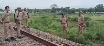 मुरादाबाद: अमृतसर से अयोध्या जा रहे युवक का शव रेलवे ट्रैक पर मिला, पुलिस जांच में जुटी