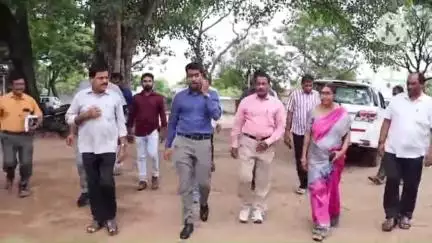 కూసుమంచి: రఘునాధపాలెం మండలంలో విద్యార్థులకు నాణ్యమైన పోషకాహారం అందించాలి జిల్లా కలెక్టర్ అనుదీప్ దురిశెట్టి