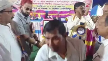 ডেবরা: ডক্টরস ডে কে সামনে রেখে ডেবরা বালিচক লায়ন্স ক্লাবের উদ্যোগে স্বেচ্ছায় রক্তদান শিবির হোলো,উদ্ধোধনে বিডিও