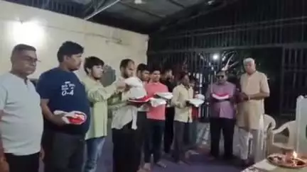खंडवा: खंडवा के नवकार नगर में सुंदरकांड करने वाले दिव्यांग बच्चों का सम्मान किया गया