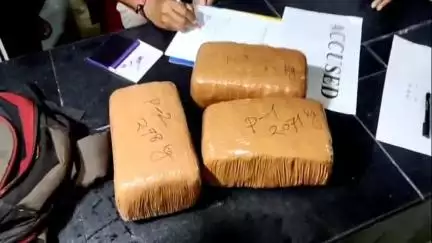 লংকা: GRP আৰু CIBয়ে লামডিং ৰেল ষ্টেচনত নামনিমুৱা কাঞ্চনজঙ্গা এক্সপ্ৰেছ ট্ৰেইনত অভিযান চলাই ৬কেজি গাঞ্জা সহ আটক এজন সৰবৰাহকাৰী