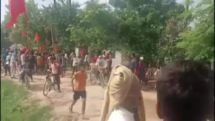 बेलागंज: भलुआ से भीखाचक गांव तक निकला धार्मिक जुलूस, सुरक्षा व्यवस्था रही चाक-चौबंद