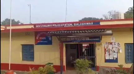 ବାଲେଶ୍ବର ମ୍ୟୁନିସିପାଲଟି: ବାଲେଶ୍ଵର ରେଲୱେ ଷ୍ଟେସନ ନିକଟରୁ ଯୁବକଙ୍କ ଖଣ୍ଡ ବିଖଣ୍ଡିତ ମୃତଦେହ ଉଦ୍ଧାର
