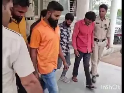 कन्नौद: कन्नौद पुलिस ने डम्फर चोरी कर बेचने और खरीदने वाले 7 आरोपियों को किया गिरफ्तार