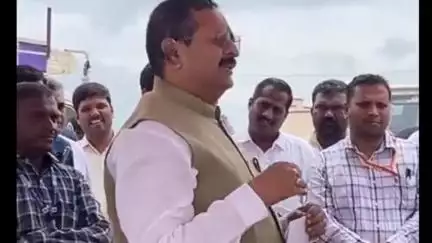 ತಿಕೋಟಾ: ತೊರವಿ ಗ್ರಾಮದ ಮಹಿಳಾ ವಿವಿಯ ವಸತಿ ನಿಲಯ ನಿರ್ಮಾಣದ ಕಾಮಗಾರಿ ಭೂಮಿಪೂಜೆ ನೆರವೇರಿಸಿದ ಶಾಸಕ ಯತ್ನಾಳ