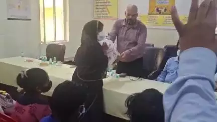 ज़मानिया: डॉक्टर डे पर गाजीपुर के महर्षि विश्वामित्र स्वशासी मेडिकल कॉलेज ने 58 टीबी मरीजों को गोद लिया, वितरित की पोषण पोटली