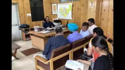 धर्मशाला: DC कार्यालय धर्मशाला में ADC कांगड़ा की अध्यक्षता में जिला स्तरीय आधार मॉनिटरिंग समिति की बैठक आयोजित