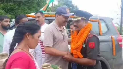 सैनिक तीन स्थिति में घर आते हैं एक घायल होकर दूसरा शहीद होकर और तीसरा सही सलामत बड़ी संघर्षऔर मजबूरी की नौकरी देश हित मे