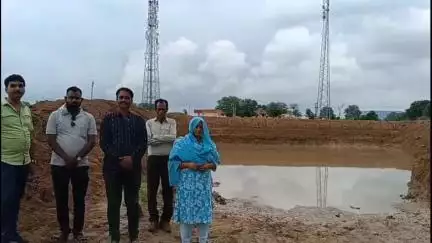 उचेहरा: जल गंगा संवर्धन अभियान: खेत तालाब किसान के लिए बना वरदान, सब्जी की खेती से कमा रहे मुनाफा