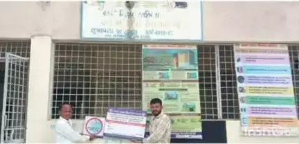 લીમખેડા: મુખ્ય જિલ્લા આરોગ્ય અધિકારીશના માર્ગદર્શન હેઠળ લુખાવાડા પ્રાથમિક શાળા ખાતે કાર્યકર્મ યોજાયો