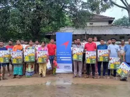 सुकमा: सुकमा में 50 परिवारों को बागवानी पौधों का वितरण किया गया