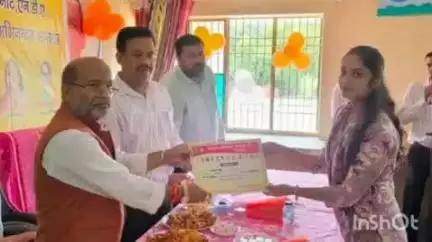 नानपारा: रिसिया के राजकीय आश्रम पद्धति विद्यालय में मुख्यमंत्री अभ्युदय अभिनंदन समारोह का आयोजन हुआ