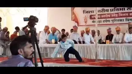 सुमेरपुर: सुमेरपुर क्षत्रिय मेवाड़ा कलाल समाज के प्रतिभावान सम्मान समारोह में 90 प्रतिभाओं को किया गया सम्मानित